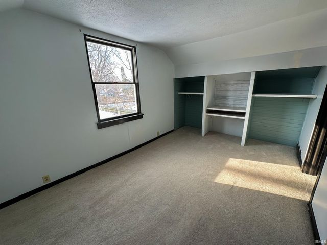 909 W Garro Street, Plymouth, IN 46563