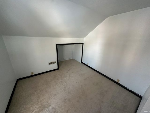 909 W Garro Street, Plymouth, IN 46563