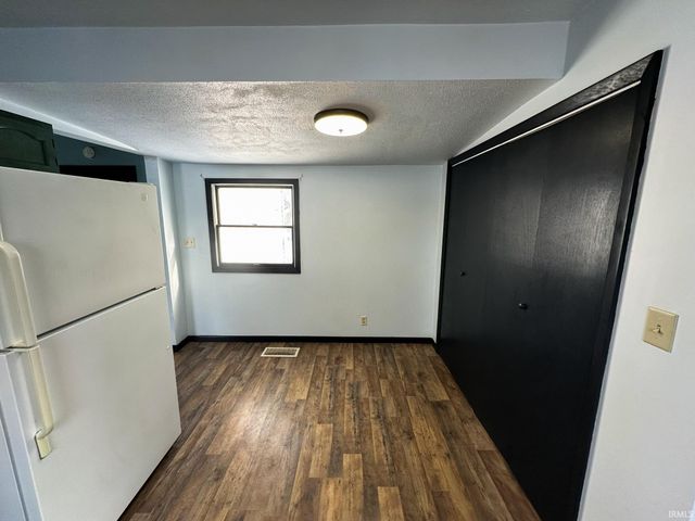 909 W Garro Street, Plymouth, IN 46563