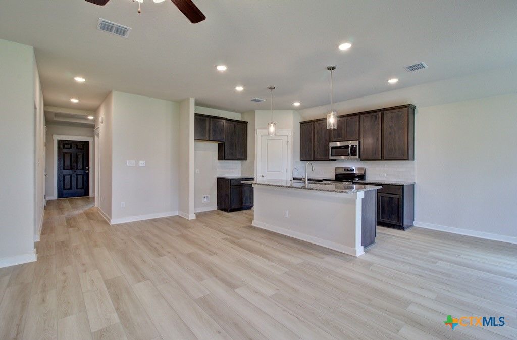 3550 Twin Dish Way, New Braunfels, TX 78130