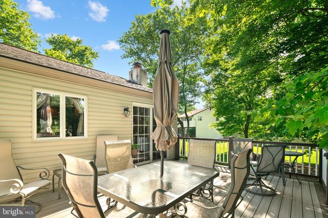 113 ACORN PL, North Wales, PA 19454