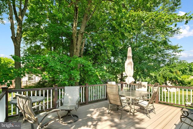 113 ACORN PL, North Wales, PA 19454