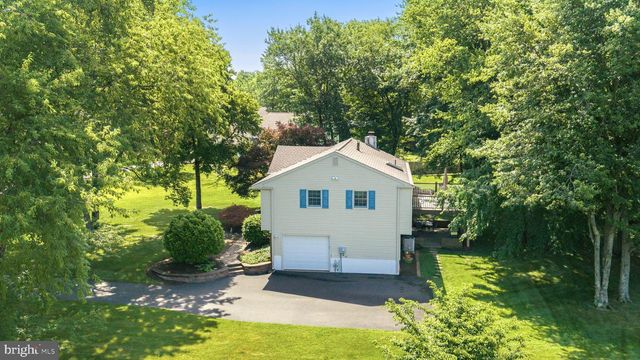 113 ACORN PL, North Wales, PA 19454