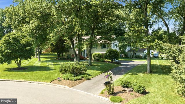 113 ACORN PL, North Wales, PA 19454