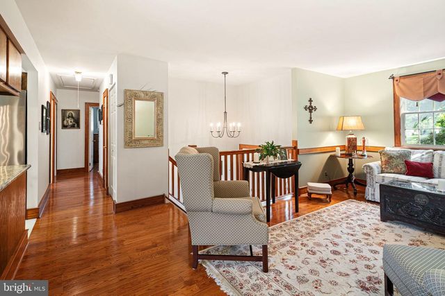 113 ACORN PL, North Wales, PA 19454