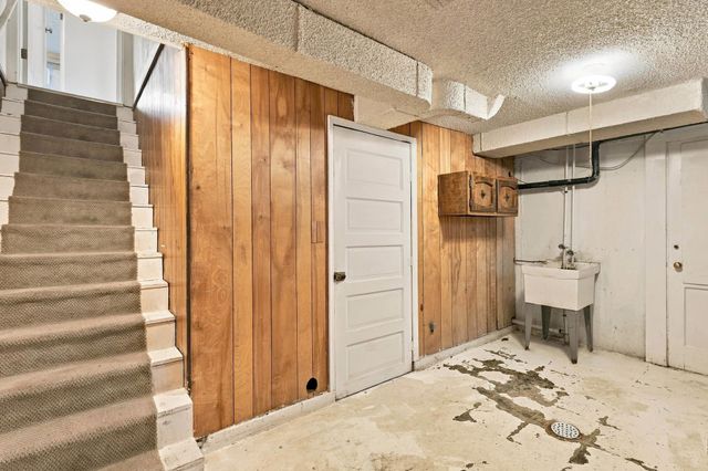 4018 N Ash St, Spokane, WA 99205