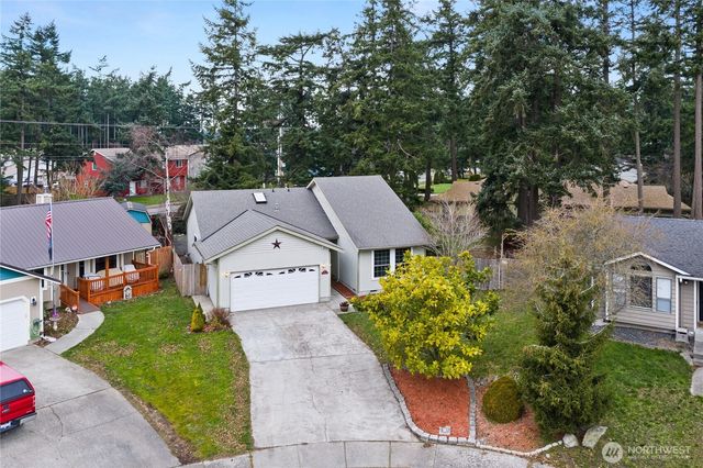 625 NW Mizzen Drive, Oak Harbor, WA 98277
