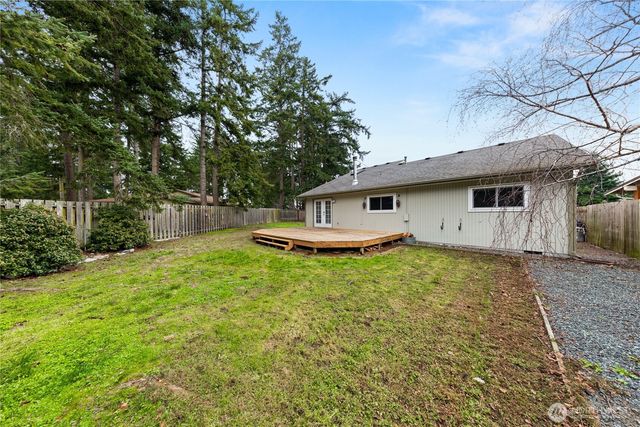 625 NW Mizzen Drive, Oak Harbor, WA 98277