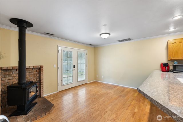 625 NW Mizzen Drive, Oak Harbor, WA 98277