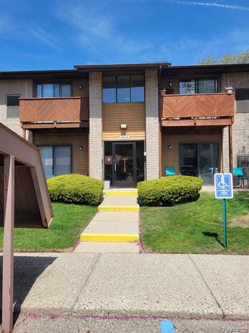 7414 Manor Circle 203, Westland, MI 48185