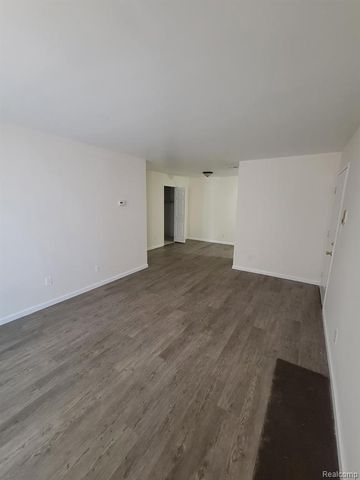 7414 Manor Circle 203, Westland, MI 48185