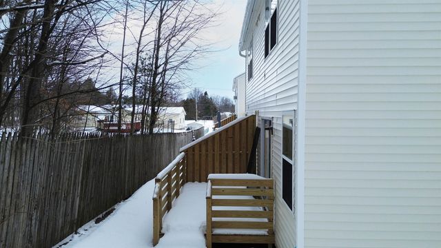 7 Ira Lane, Burlington, VT 05408