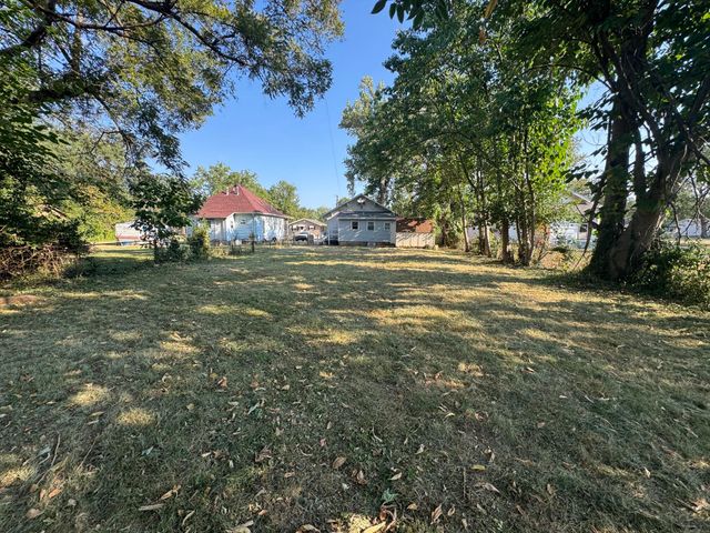 2106 W Webster Street, Springfield, MO 65802