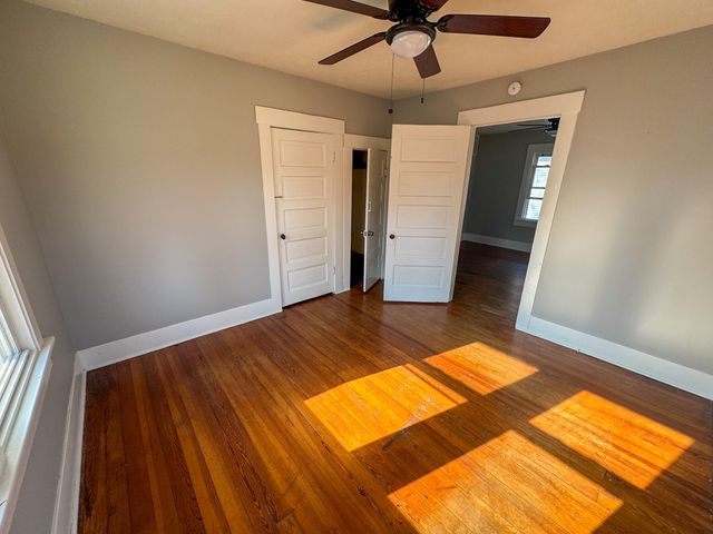 2106 W Webster Street, Springfield, MO 65802