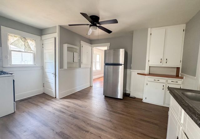 2106 W Webster Street, Springfield, MO 65802