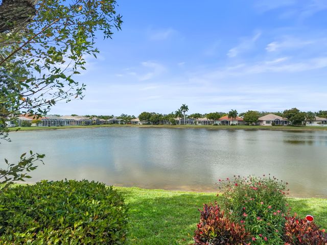 9211 Clipper Circle, West Palm Beach, FL 33411