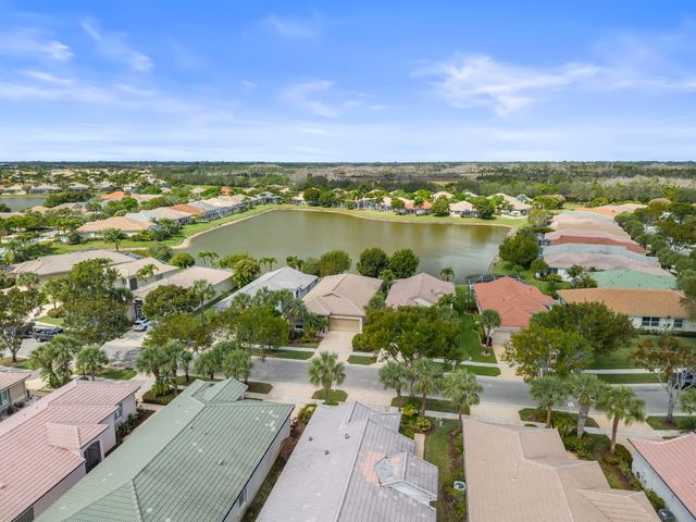 9211 Clipper Circle, West Palm Beach, FL 33411