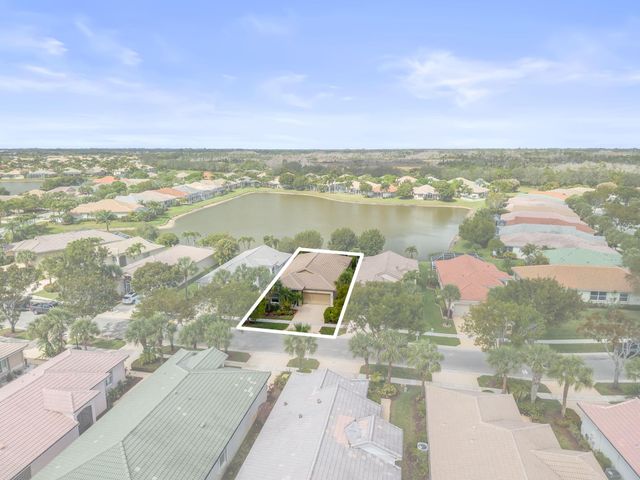 9211 Clipper Circle, West Palm Beach, FL 33411