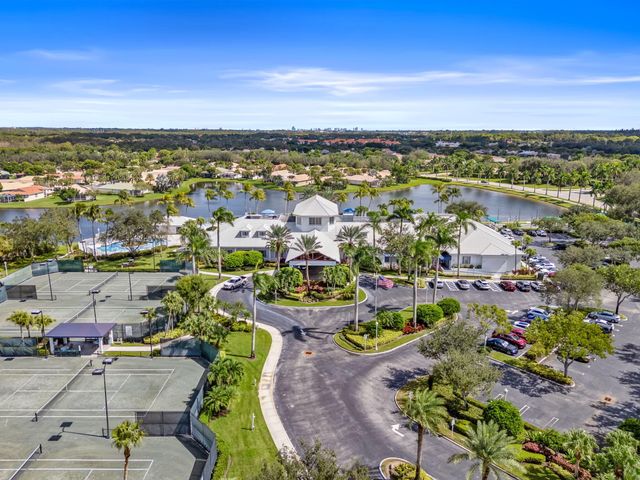 9211 Clipper Circle, West Palm Beach, FL 33411