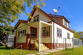 3230 N 12th STREET, Milwaukee, WI 53206