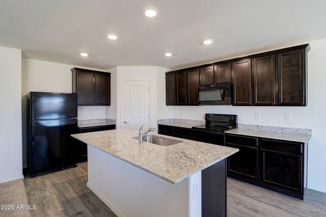 482 W WHITETAIL Drive, Casa Grande, AZ 85122