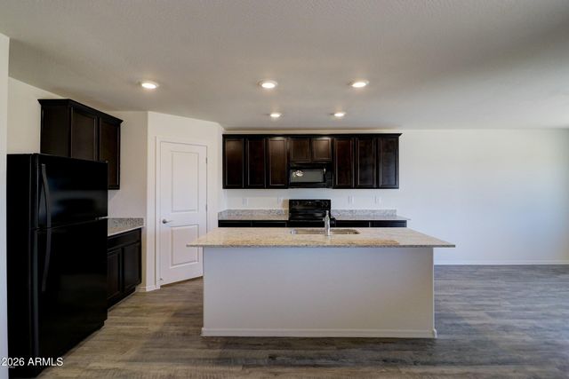 482 W WHITETAIL Drive, Casa Grande, AZ 85122