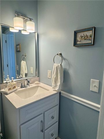 10 Parsley Lane, Narragansett, RI 02874