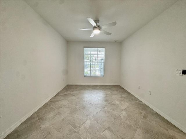 18923 SCALLOP LOOP 105, Lakewood Ranch, FL 34211
