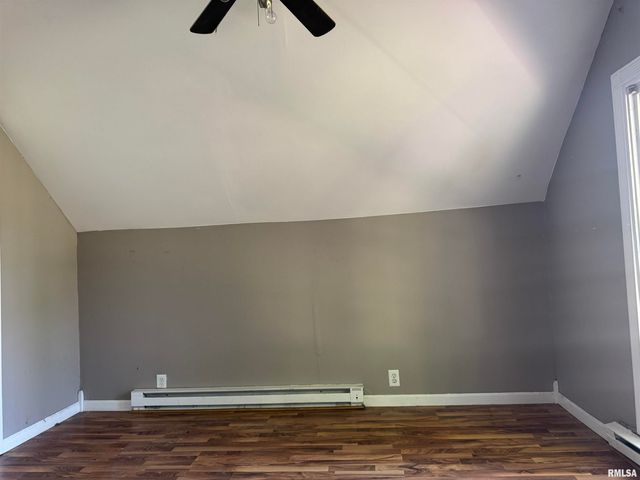 1733 S SPRING Street, Springfield, IL 62704