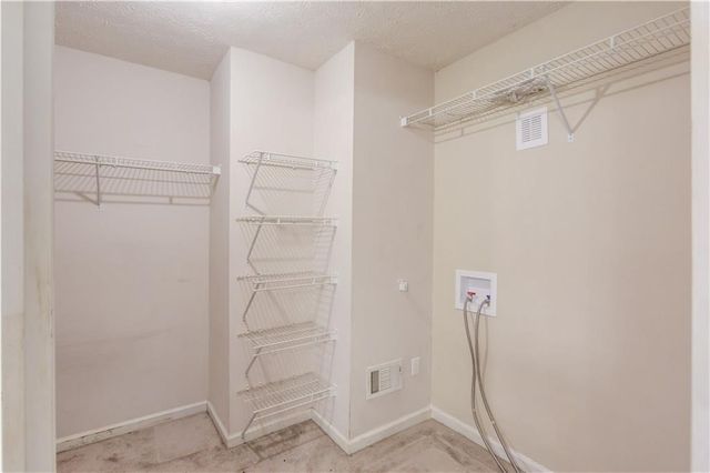 885 Long Branch Circle, Sugar Hill, GA 30518