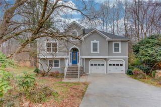 885 Long Branch Circle, Sugar Hill, GA 30518