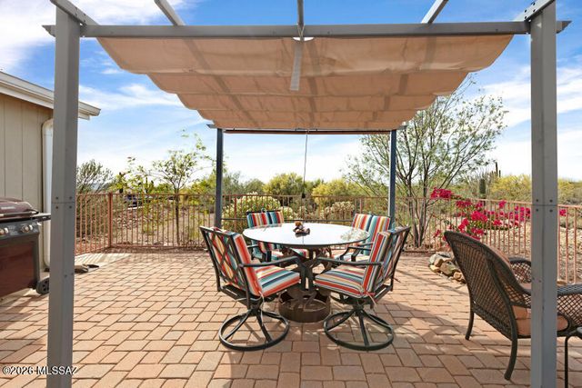 7736 W Copper Nugget Drive, Tucson, AZ 85735