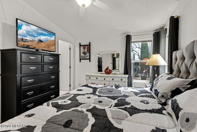 7736 W Copper Nugget Drive, Tucson, AZ 85735