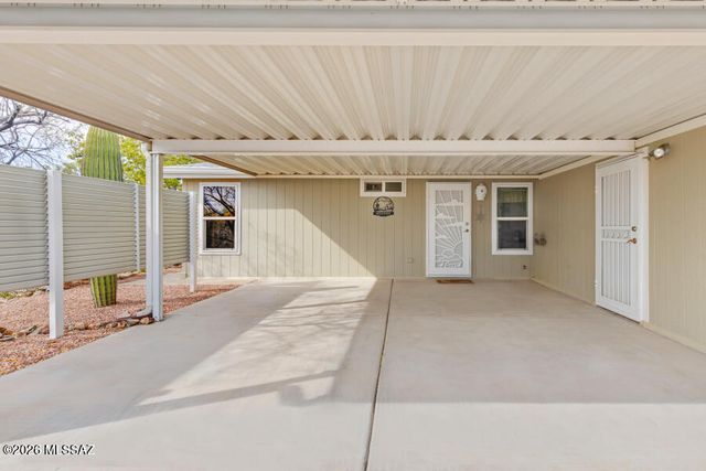 7736 W Copper Nugget Drive, Tucson, AZ 85735