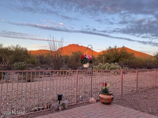 7736 W Copper Nugget Drive, Tucson, AZ 85735
