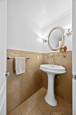 101 S Verdugo Road E, Glendale, CA 91205