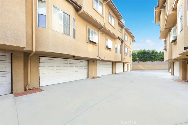 101 S Verdugo Road E, Glendale, CA 91205