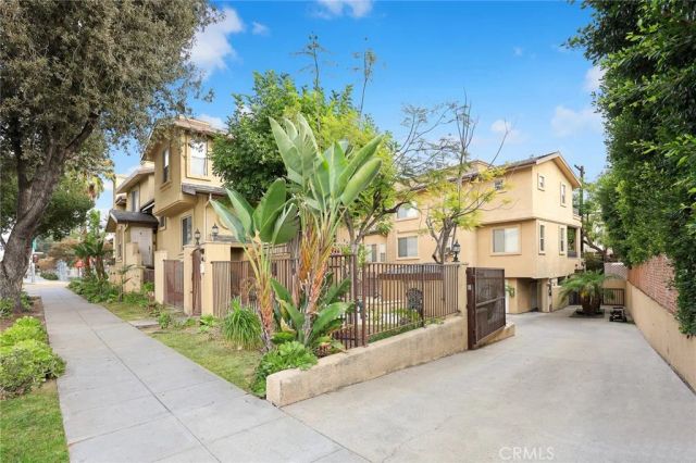 101 S Verdugo Road E, Glendale, CA 91205