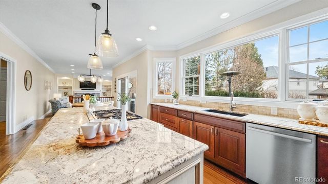 5452 S Geneva Street, Englewood, CO 80111