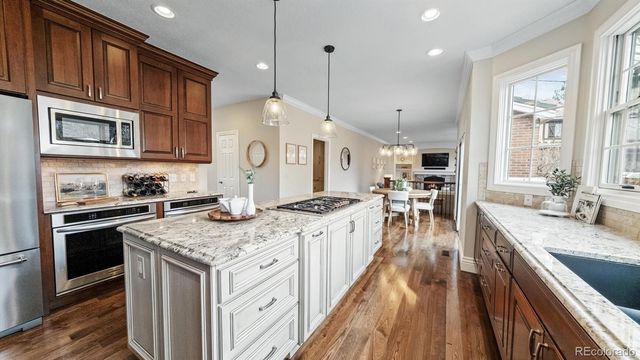 5452 S Geneva Street, Englewood, CO 80111