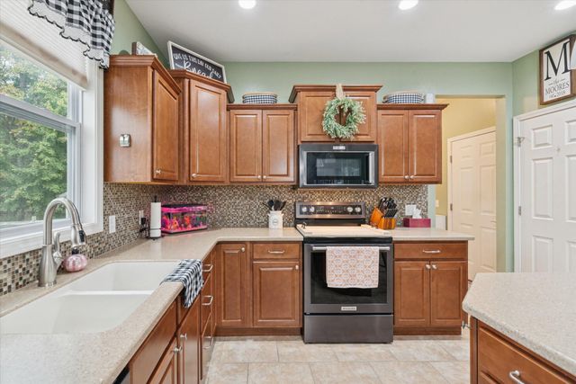 2449 White Aspen Road, Sylvania, OH 43560