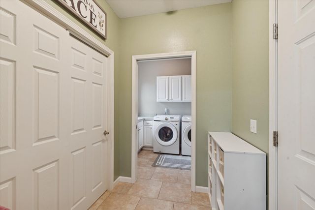 2449 White Aspen Road, Sylvania, OH 43560