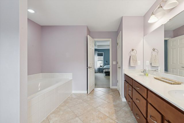 2449 White Aspen Road, Sylvania, OH 43560