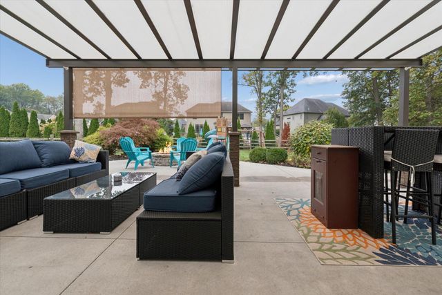 2449 White Aspen Road, Sylvania, OH 43560