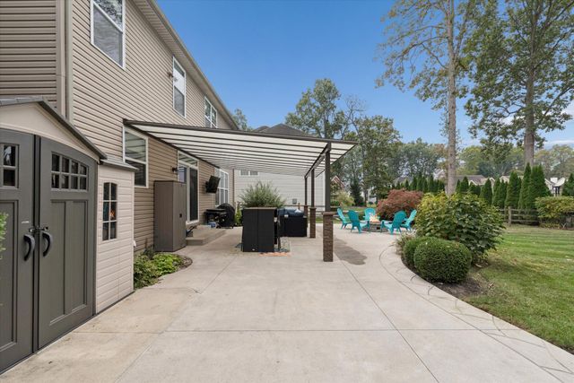 2449 White Aspen Road, Sylvania, OH 43560