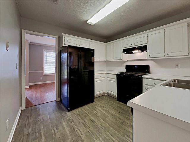 2000 Foster Trace Court, Lawrenceville, GA 30043
