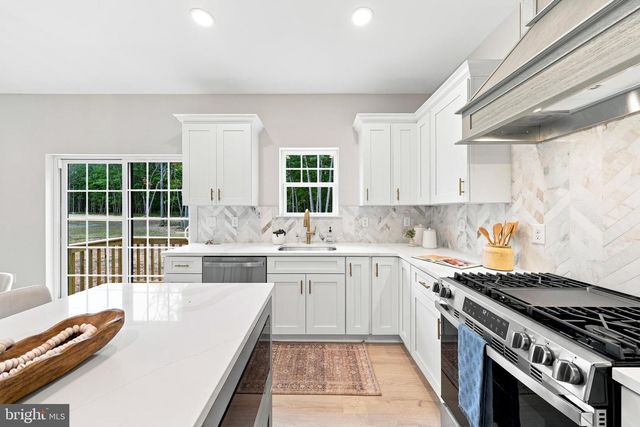 108 BLUE ANCHOR RD, Sicklerville, NJ 08081
