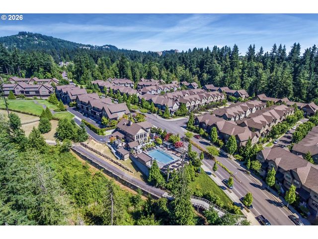 10218 Sw TAYLOR St, Portland, OR 97225