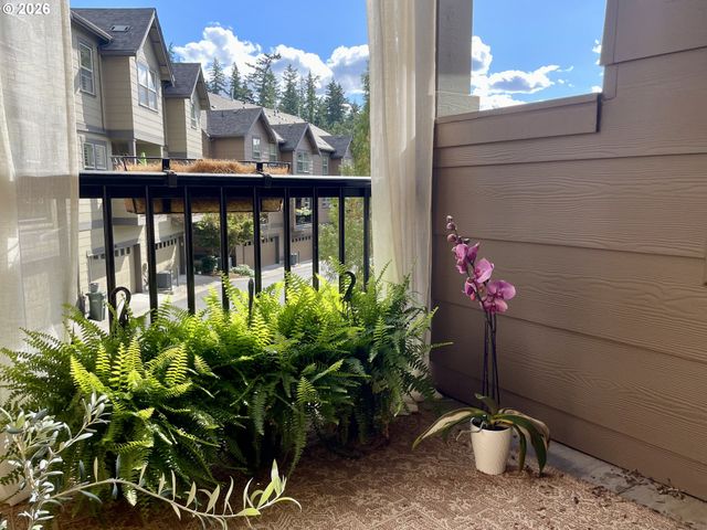 10218 Sw TAYLOR St, Portland, OR 97225