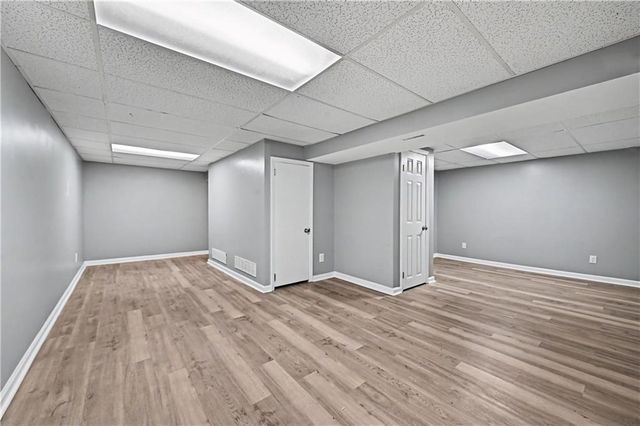 5215 NE 60th Terrace, Kansas City, MO 64119